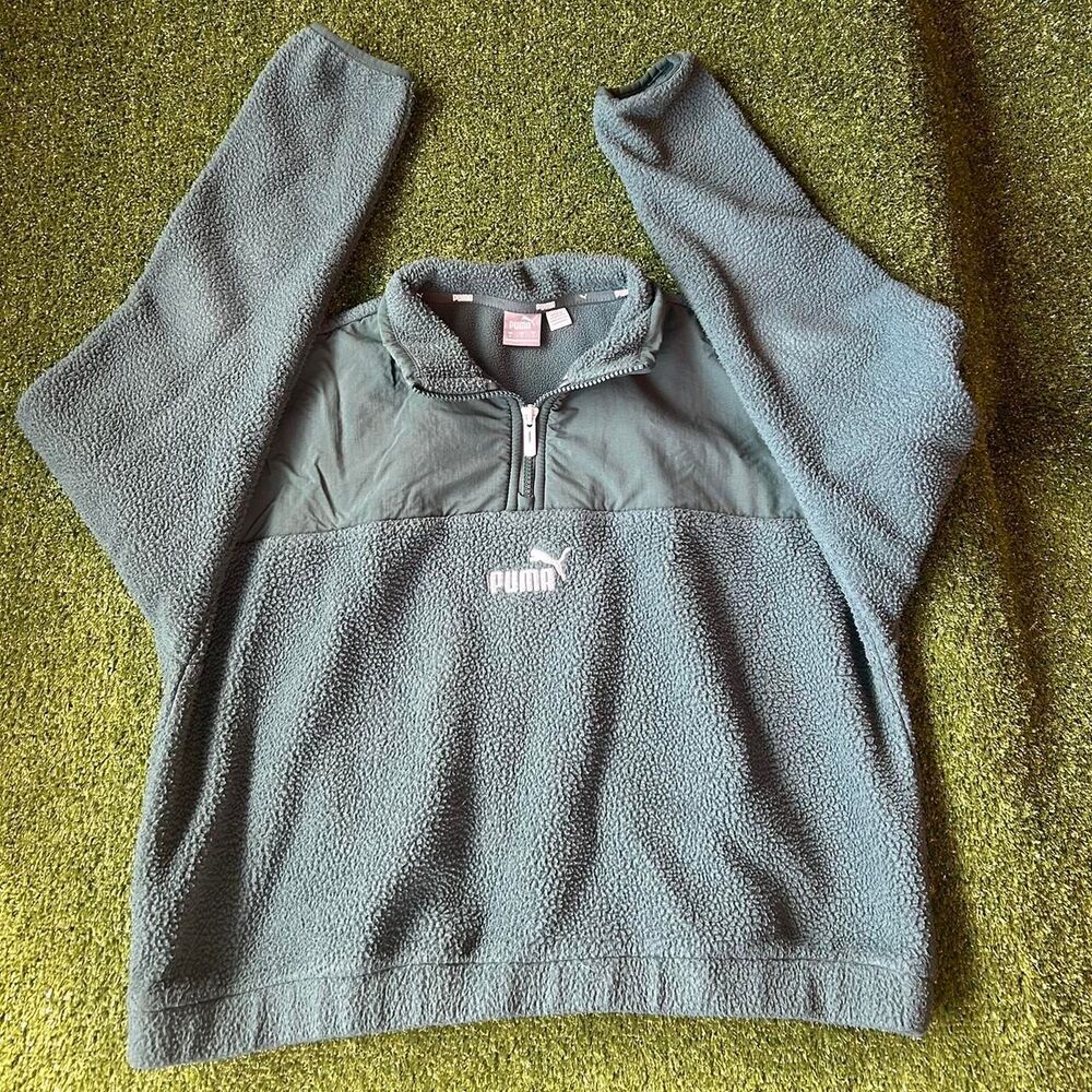 Puma Women's Green and Blue Sweatshirt